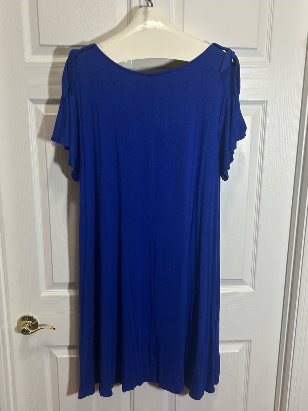 Boutique Relaxed V-Neck Swing Dress in Cobalt Blue - Picture 5 of 8
